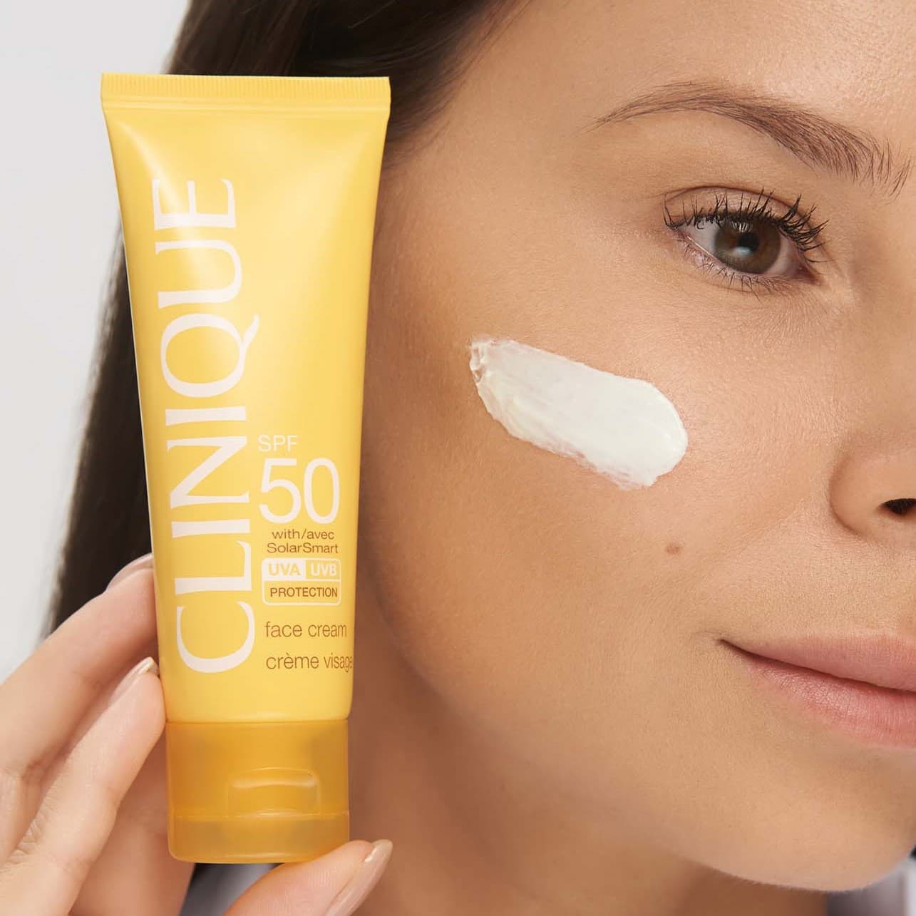 کرم ضد آفتاب کلینیک SPF50 مدل سولار اسمارت